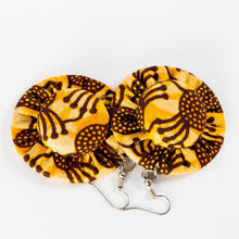 Load image into Gallery viewer, Fabric & Bottlecap Earrings