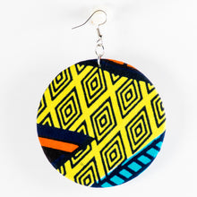 Load image into Gallery viewer, Fabric &amp; Bottlecap Earrings
