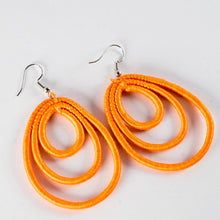 Load image into Gallery viewer, Raffia Earrings
